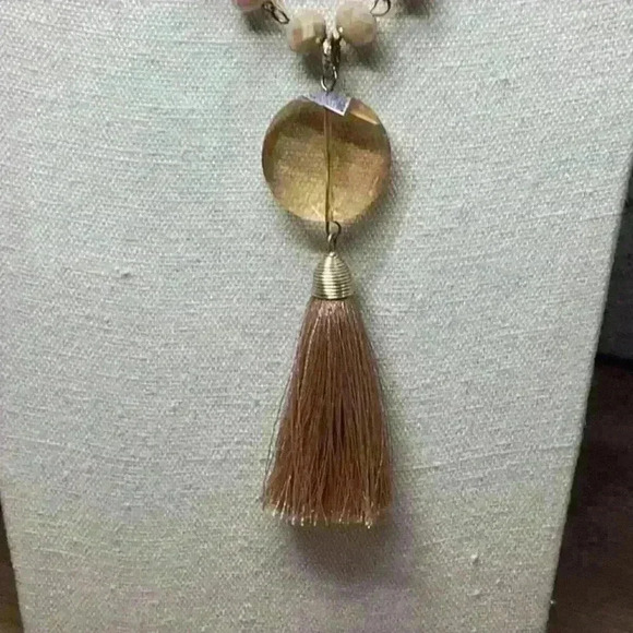 Vintage Cream and Gold AB Glass Crystal Beads Necklace - Picture 3 of 3